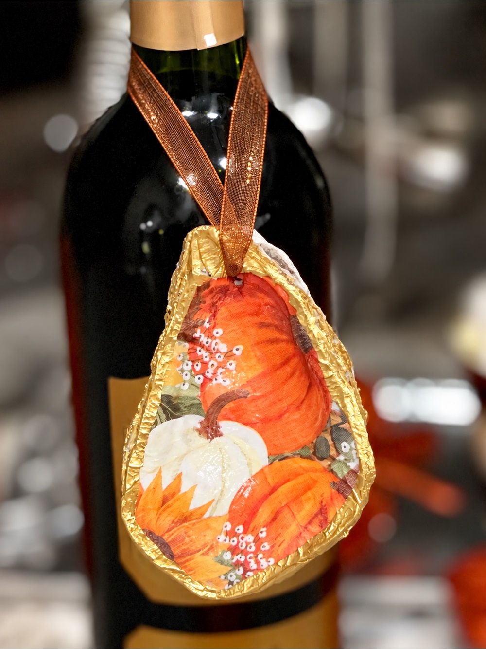 Hand Crafted Fall Pumpkins Oyster Shell Ornament 3.5β